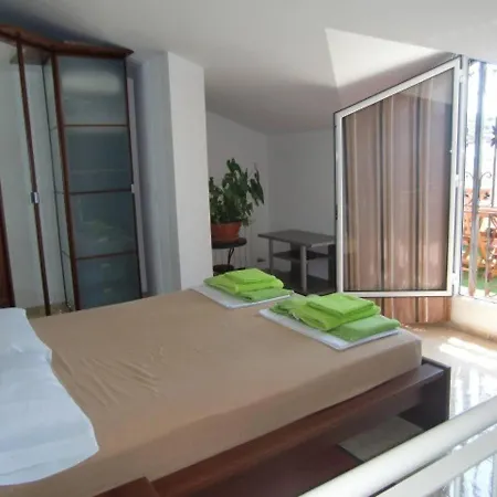 Duplex Penthouse Comfortable Family Home, Parking Apartment